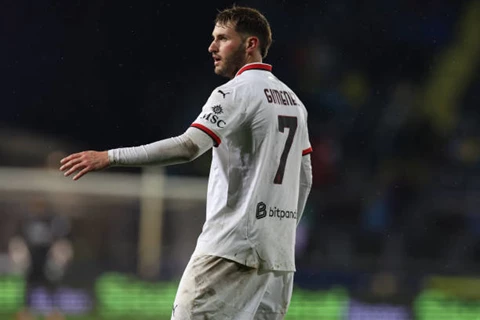 بعد موسم مخيب.. أندية إنجليزية تراقب مستقبل مهاجم ميلان